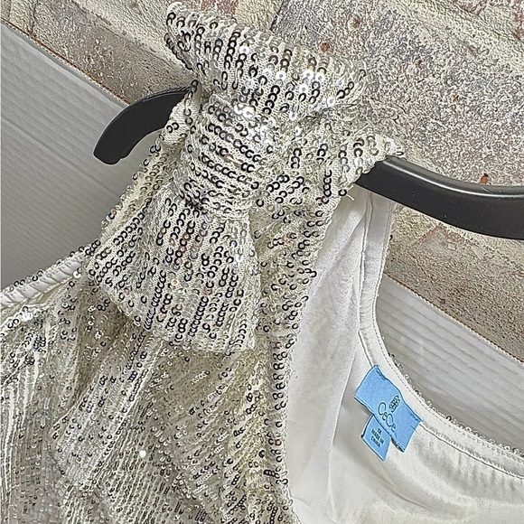 CeCe Women's Long Cold Shoulder Asymmetrical Neck Sequin Top Champagne - Picture 4 of 14